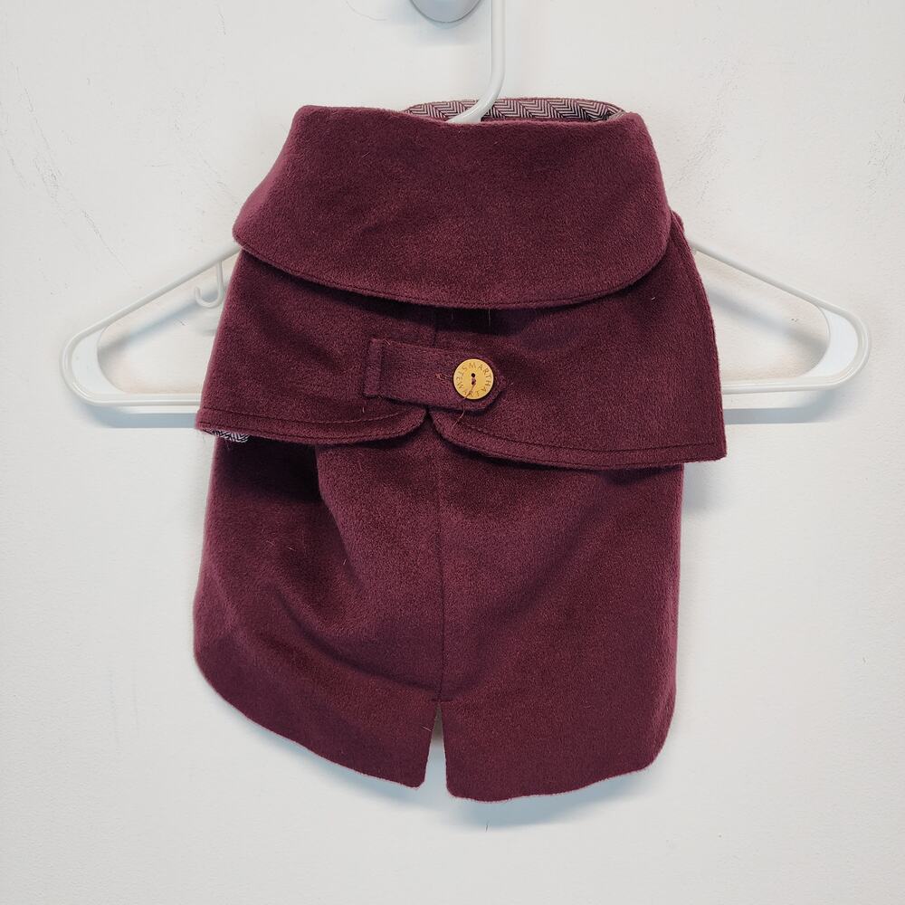 Martha Stewart Dog Jacket Overcoat Size Medium Plum Berry Felt Sherlock Holmes